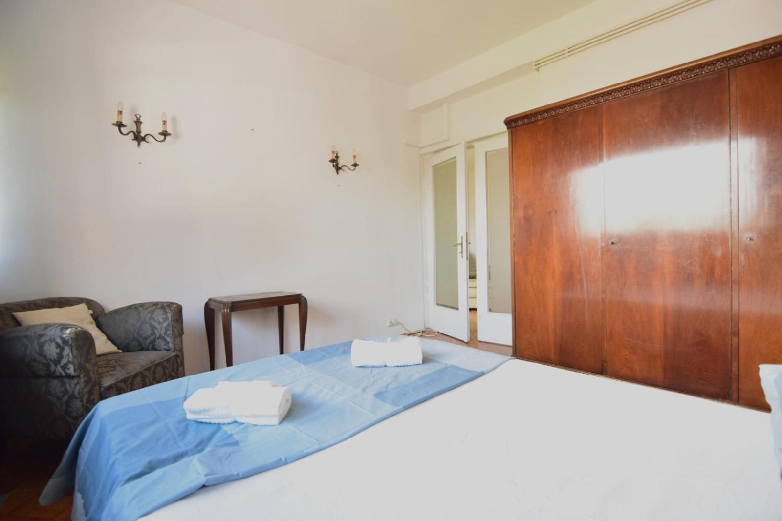Eminescu 36 Appartement Boekarest Buitenkant foto