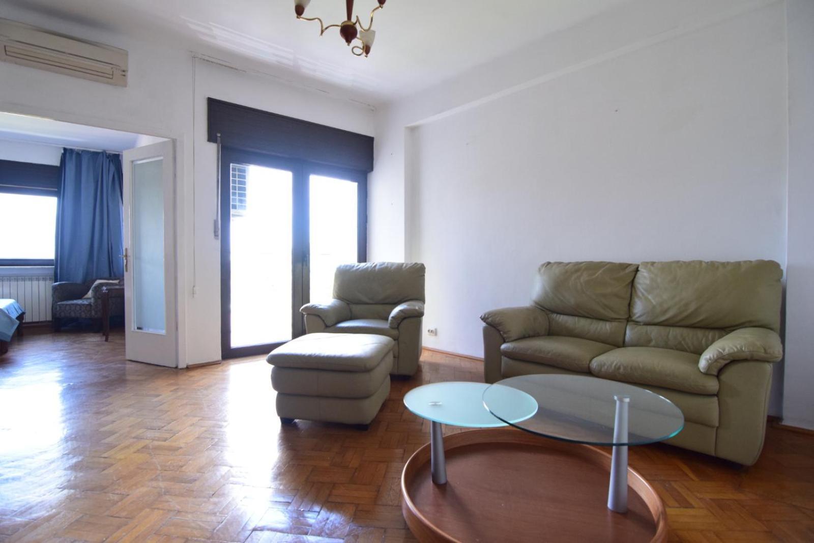 Eminescu 36 Appartement Boekarest Buitenkant foto