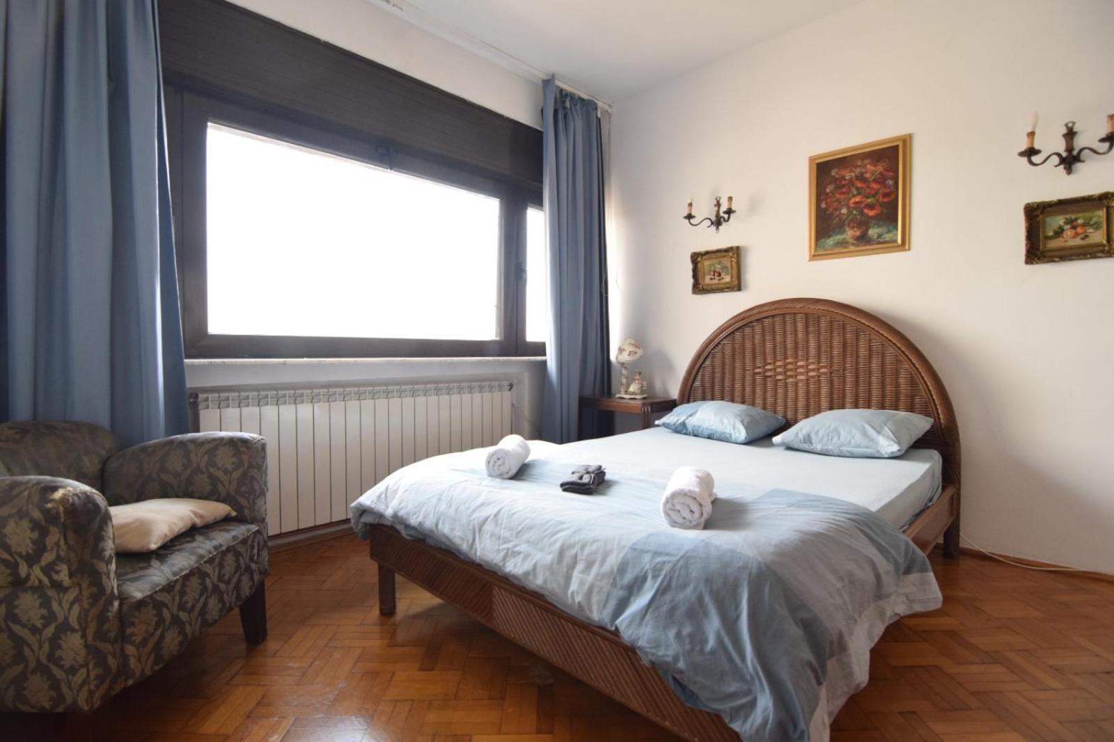 Eminescu 36 Appartement Boekarest Buitenkant foto