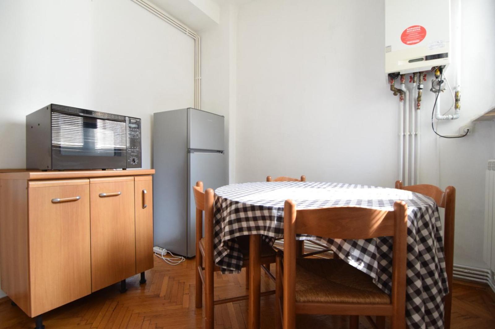 Eminescu 36 Appartement Boekarest Buitenkant foto